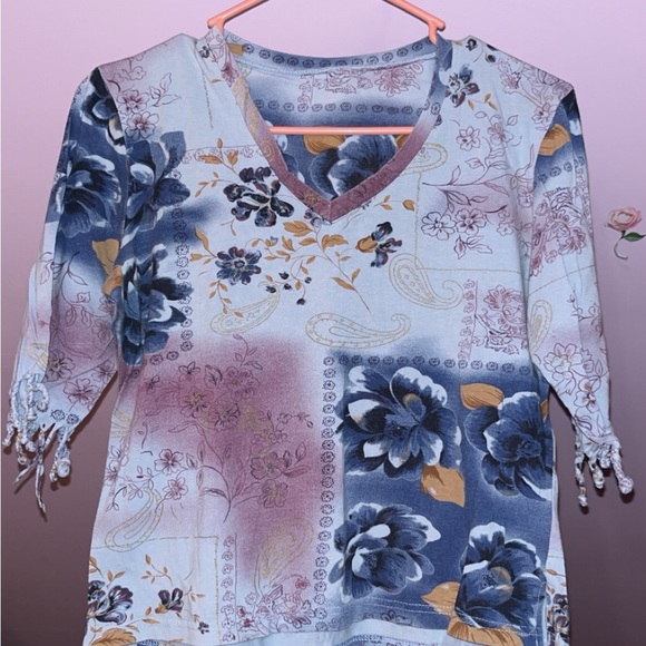 Unique shirt!! - Picture 1 of 3